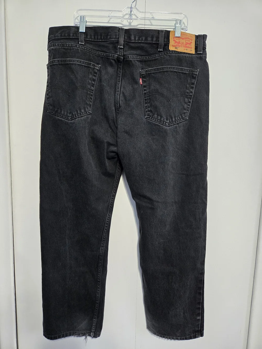 Levi’s 505 Black Jeans Men’s 42x29 Straight Leg Dark‎ Wash Denim Classic Fit
